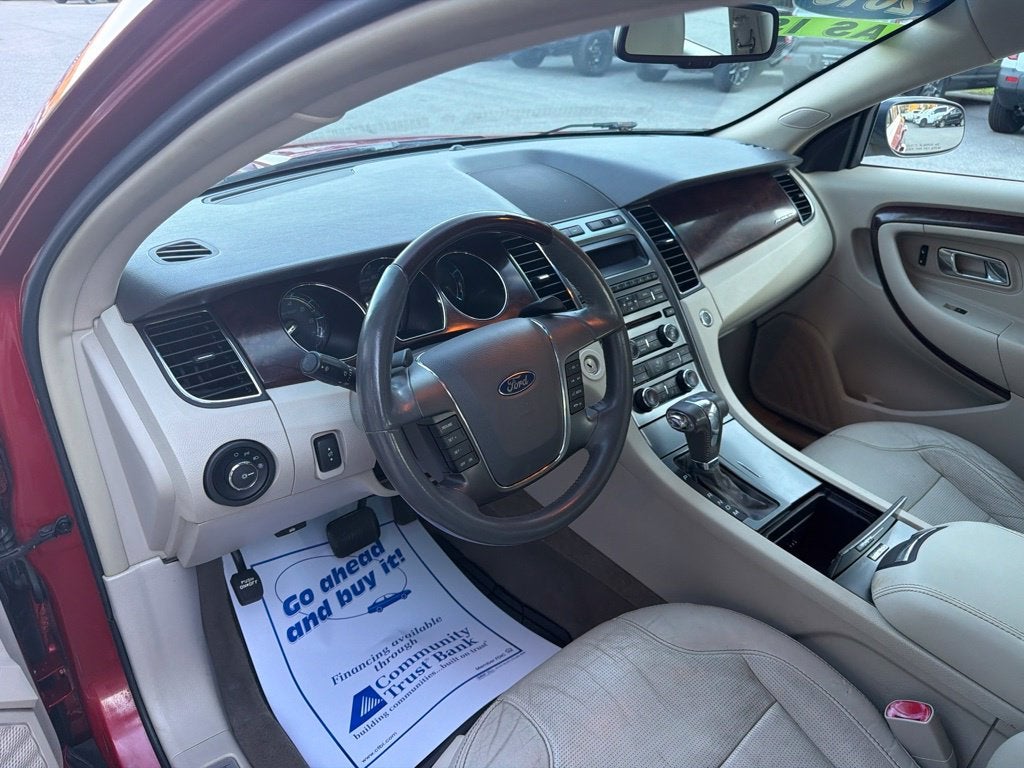 2010 Ford Taurus Limited