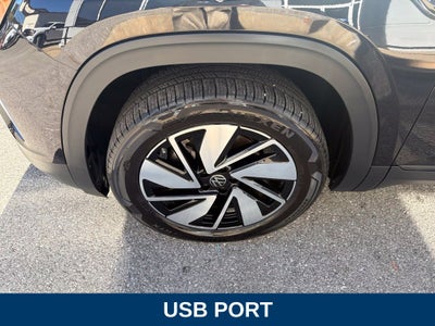 2025 Volkswagen Atlas 2.0T SE w/Technology