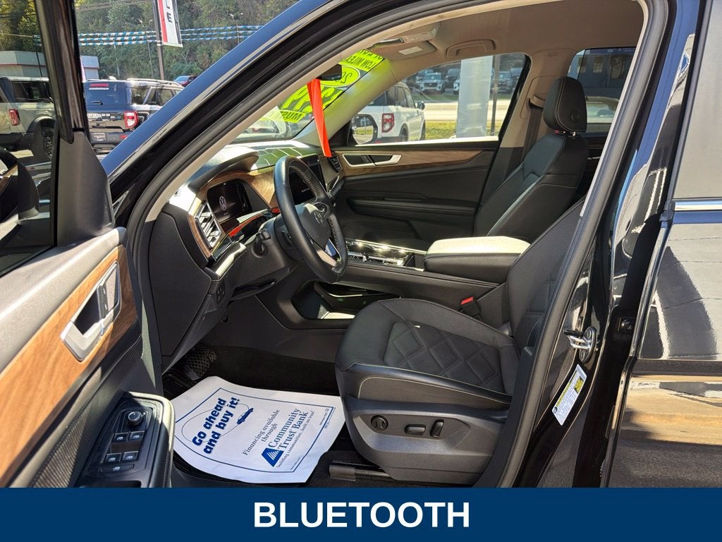 2025 Volkswagen Atlas 2.0T SE w/Technology