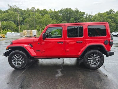 2025 Jeep Wrangler 4-Door Sahara 4x4