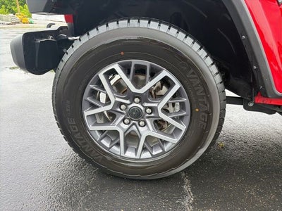 2025 Jeep Wrangler 4-Door Sahara 4x4