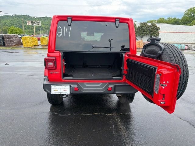 2025 Jeep Wrangler 4-Door Sahara 4x4