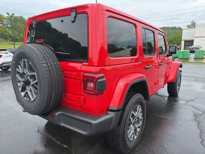 2025 Jeep Wrangler 4-Door Sahara 4x4