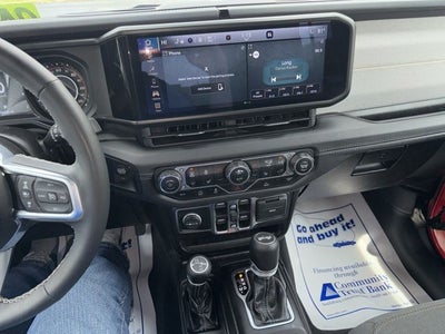 2025 Jeep Wrangler 4-Door Sahara 4x4