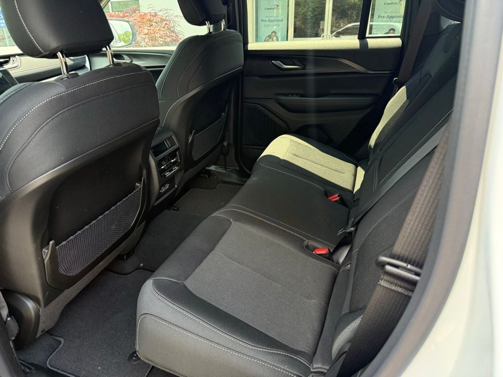 2026 Jeep Grand Cherokee GRAND CHEROKEE LAREDO 4X4