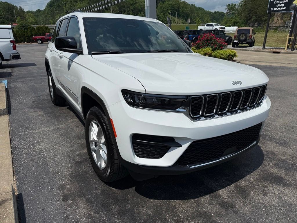 2026 Jeep Grand Cherokee GRAND CHEROKEE LAREDO 4X4