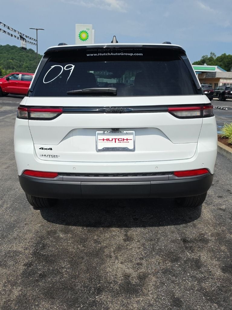 2026 Jeep Grand Cherokee GRAND CHEROKEE LAREDO ALTITUDE 4X4