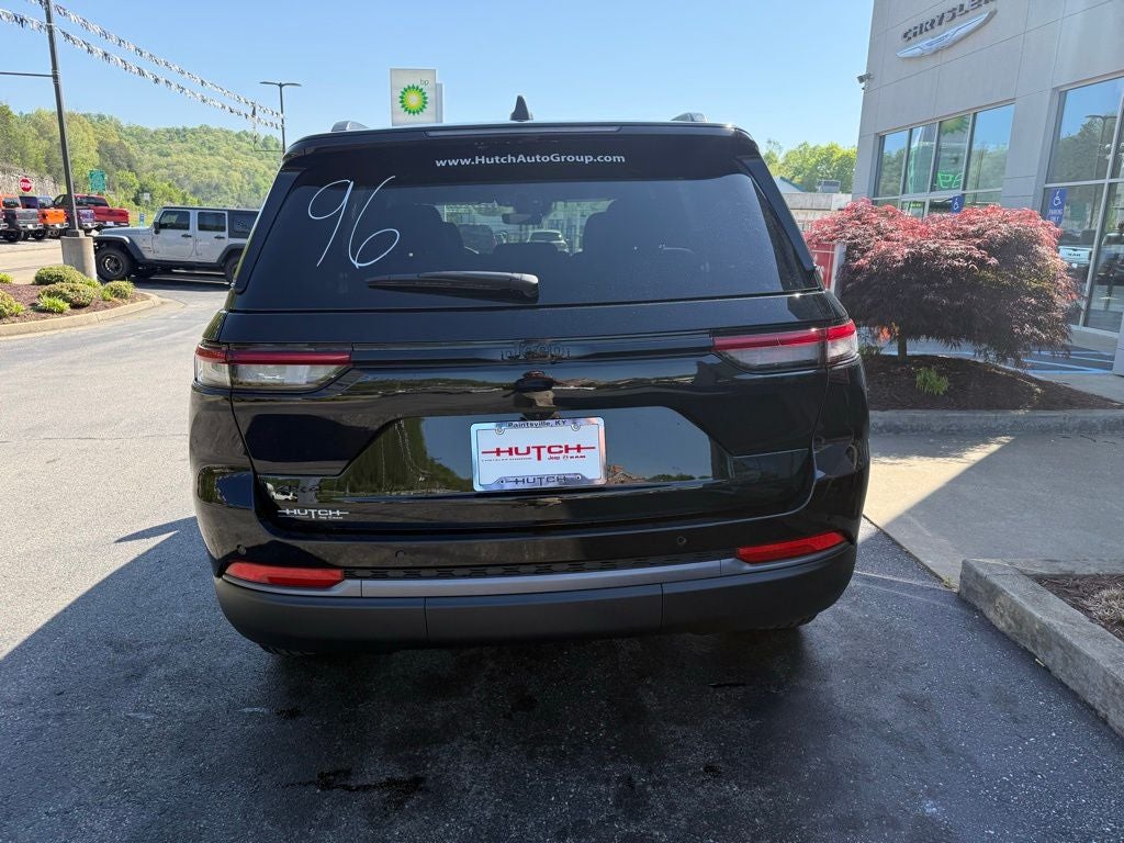 2026 Jeep Grand Cherokee GRAND CHEROKEE LAREDO ALTITUDE 4X4