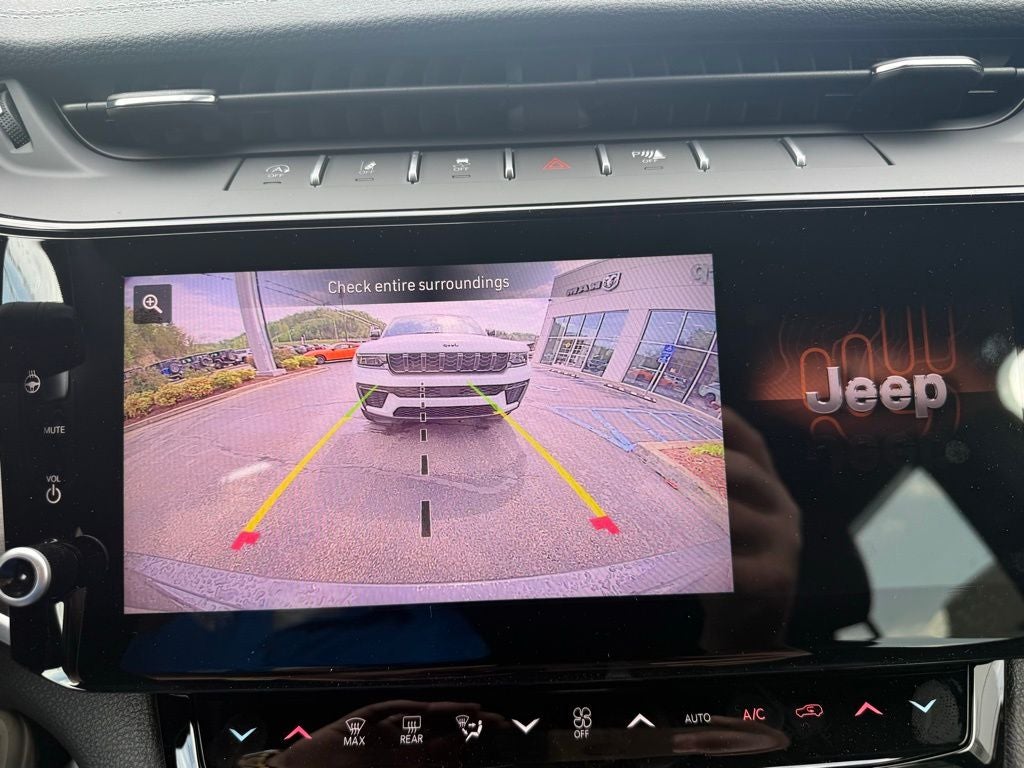 2026 Jeep Grand Cherokee GRAND CHEROKEE LAREDO ALTITUDE 4X4
