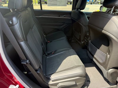 2026 Jeep Grand Cherokee GRAND CHEROKEE L LAREDO ALTITUDE 4X4