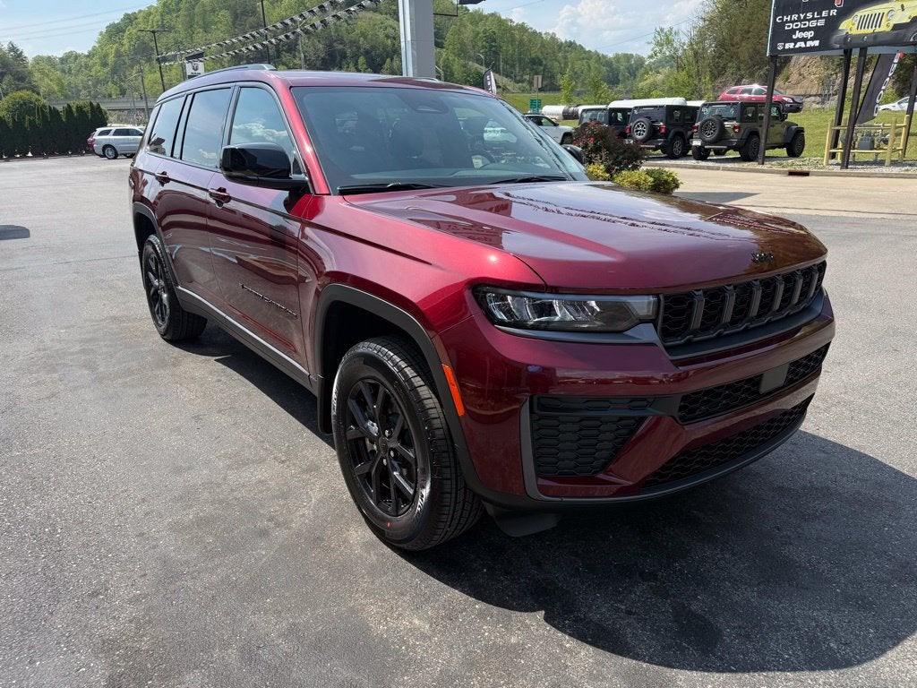 2026 Jeep Grand Cherokee GRAND CHEROKEE L LAREDO ALTITUDE 4X4