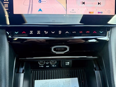 2027 Jeep Grand Cherokee GRAND CHEROKEE L LAREDO ALTITUDE 4X4