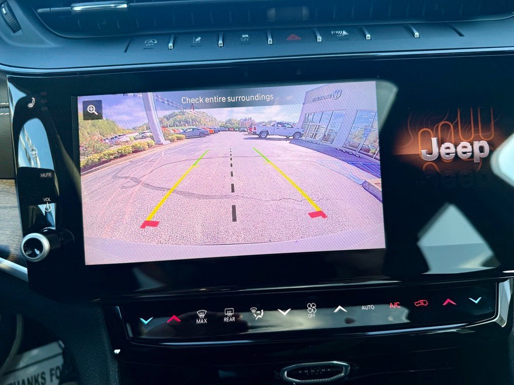 2027 Jeep Grand Cherokee GRAND CHEROKEE L LAREDO ALTITUDE 4X4