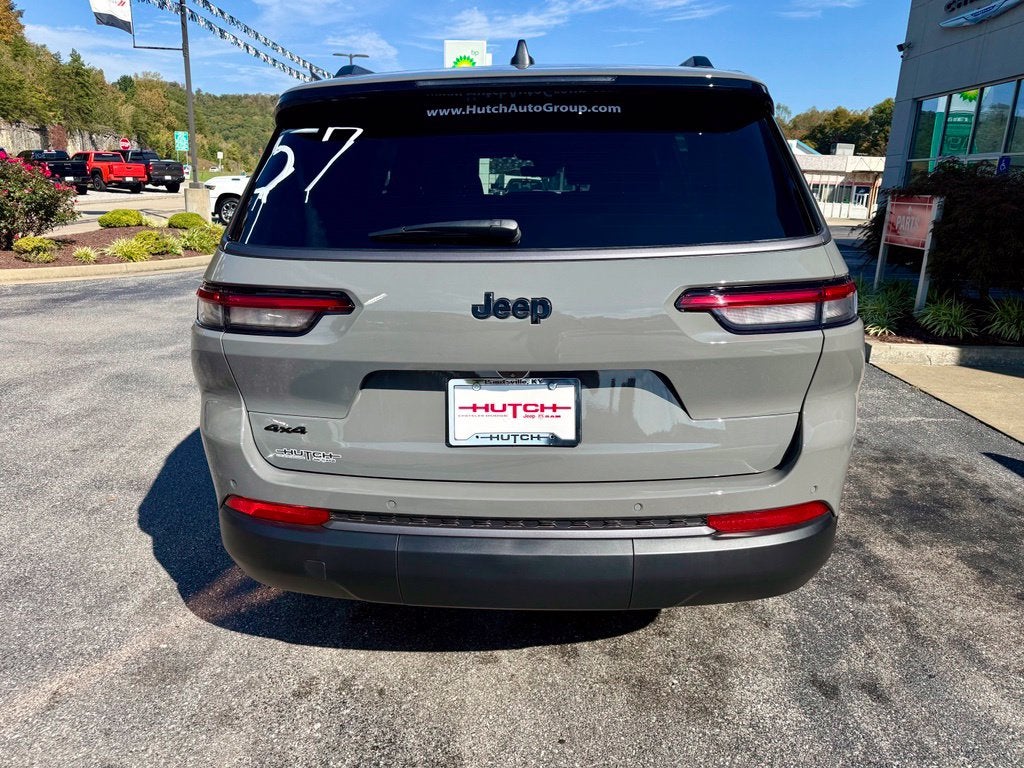 2027 Jeep Grand Cherokee GRAND CHEROKEE L LAREDO ALTITUDE 4X4