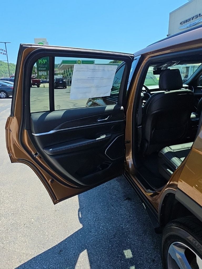 2026 Jeep Grand Cherokee GRAND CHEROKEE L LIMITED 4X4