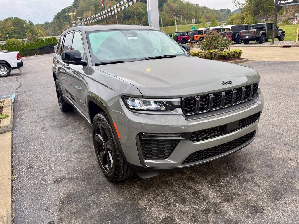 2027 Jeep Grand Cherokee GRAND CHEROKEE L LIMITED 4X4