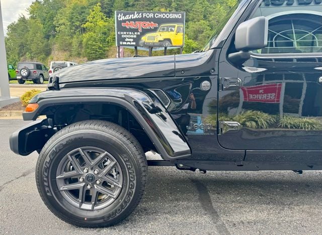 2025 Jeep Gladiator GLADIATOR SPORT S 4X4