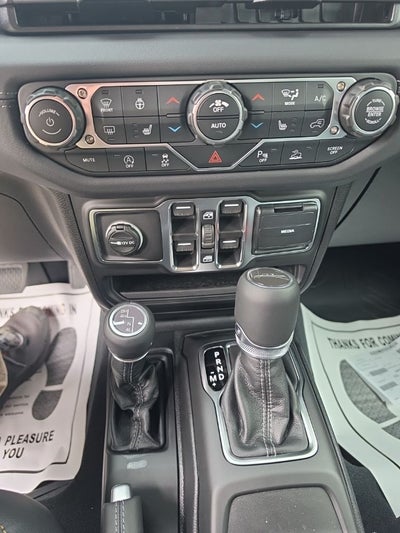 2026 Jeep Gladiator GLADIATOR SAHARA 4X4