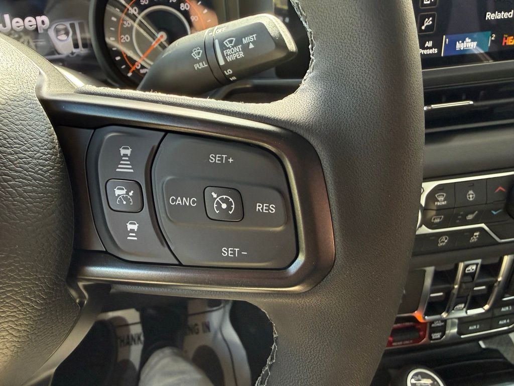 2026 Jeep Gladiator GLADIATOR SHADOW OPS 4X4