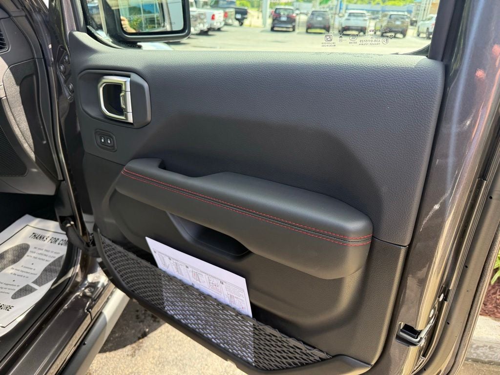 2026 Jeep Gladiator GLADIATOR SHADOW OPS 4X4