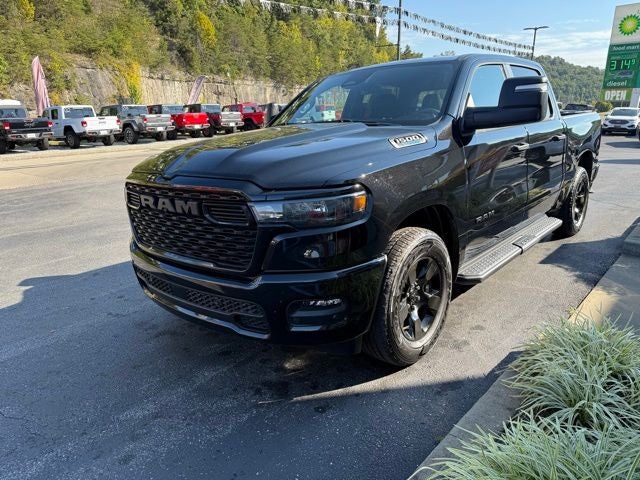 2025 RAM Ram 1500 RAM 1500 TRADESMAN CREW CAB 4X4 5'7' BOX
