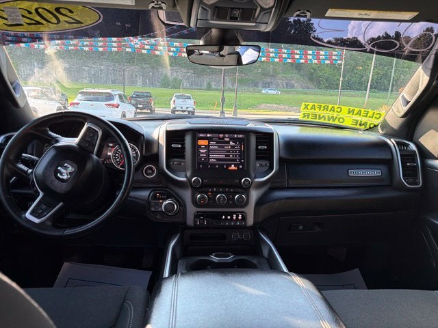 2022 RAM 1500 Big Horn Crew Cab 4x4 5'7' Box