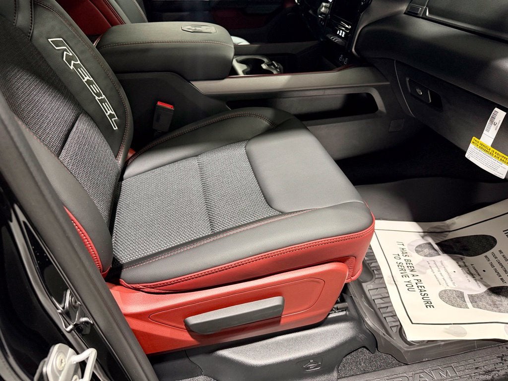 2027 RAM Ram 1500 RAM 1500 REBEL CREW CAB 4X4 5'7' BOX