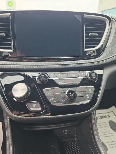 2027 Chrysler Pacifica PACIFICA LIMITED AWD