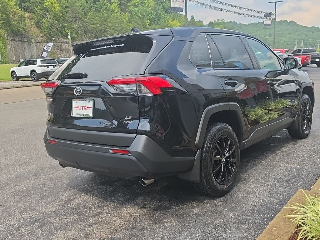 2025 Toyota RAV4 LE