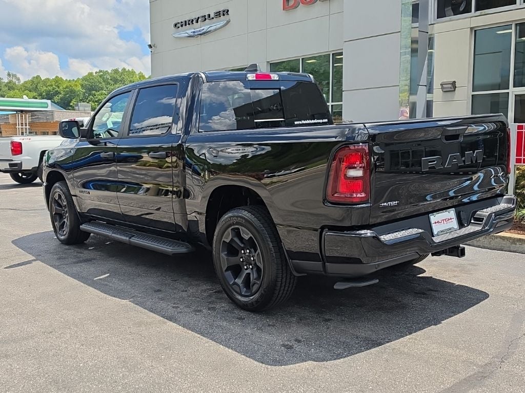 2026 RAM 1500 RAM 1500 EXPRESS CREW CAB 4X4 5'7' BOX