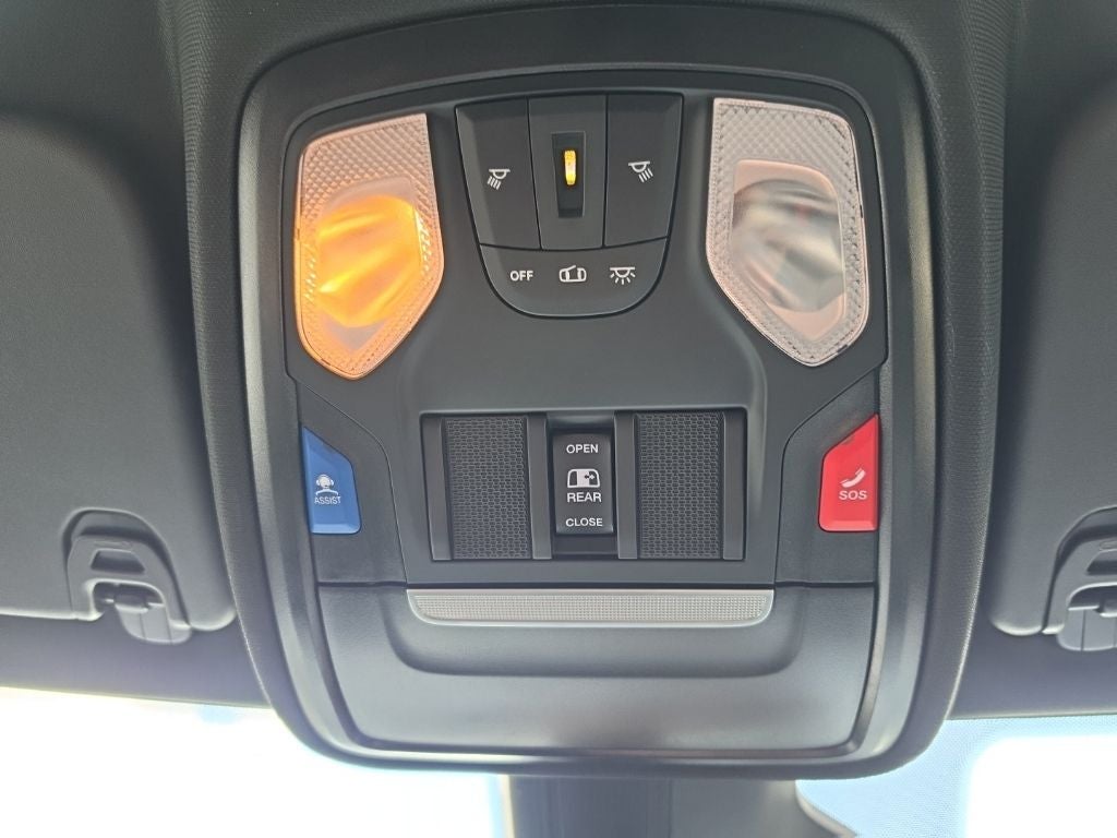 2026 RAM 1500 RAM 1500 EXPRESS CREW CAB 4X4 5'7' BOX
