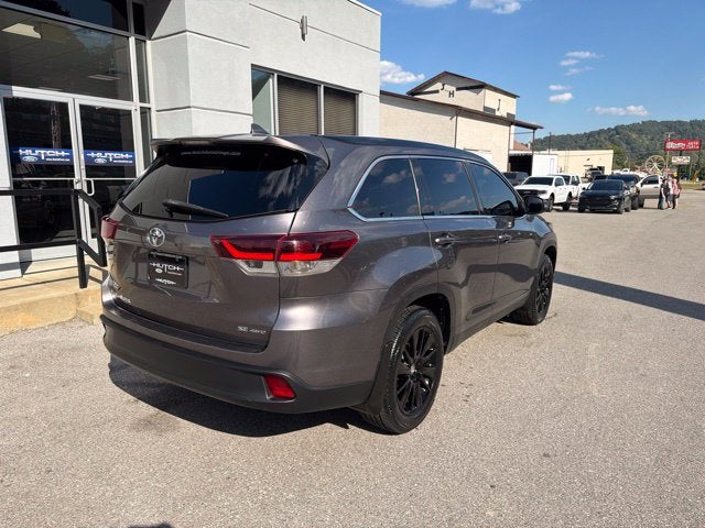 2019 Toyota Highlander SE