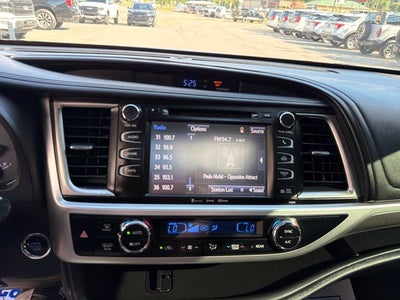 2019 Toyota Highlander SE