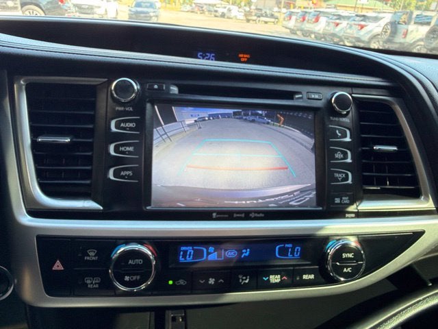 2019 Toyota Highlander SE
