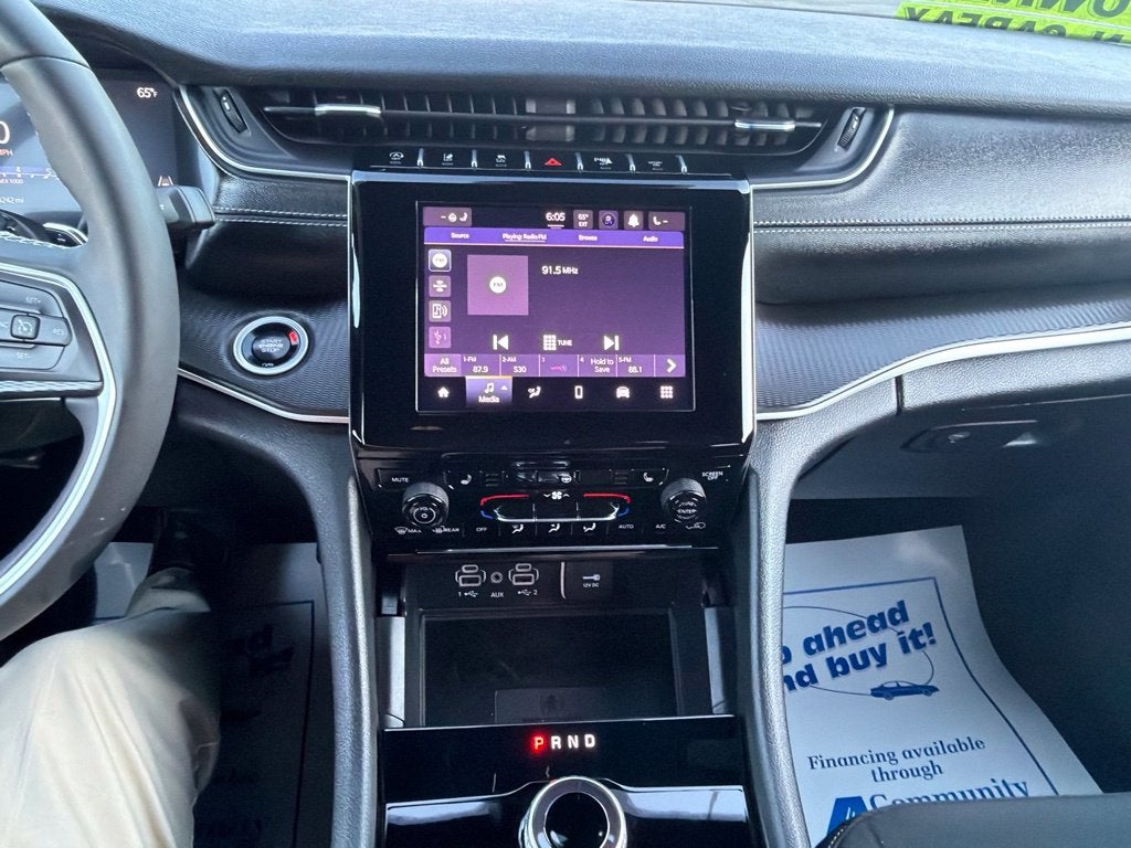 2025 Jeep Grand Cherokee L Laredo