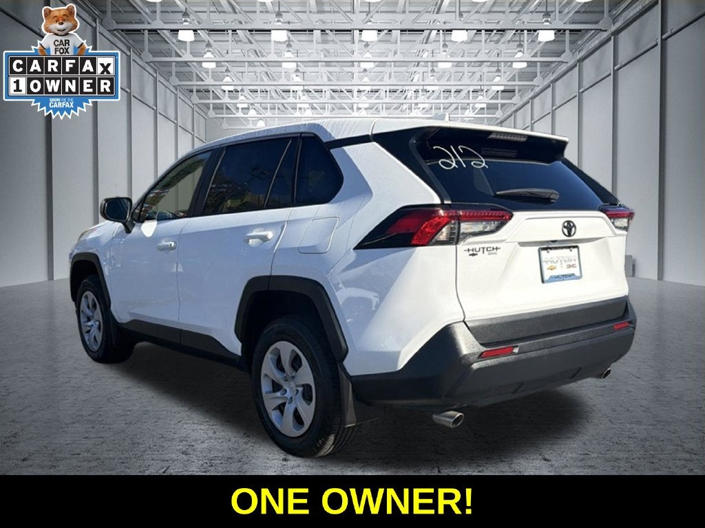 2024 Toyota RAV4 LE