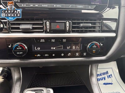 2025 Nissan Pathfinder SV
